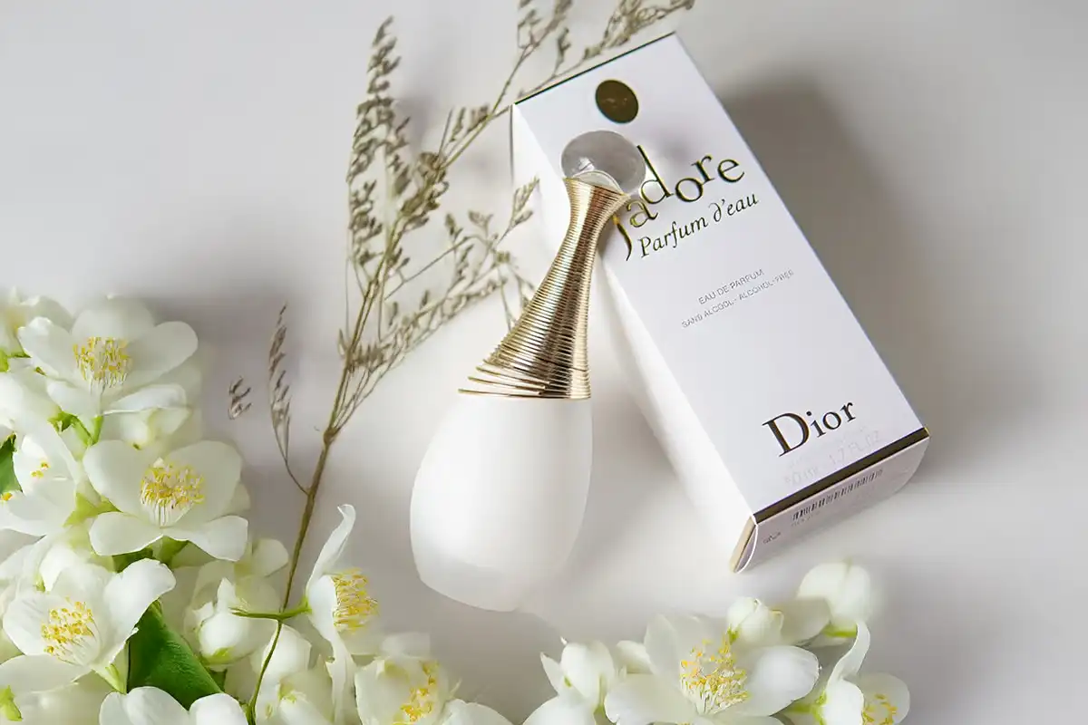 ban-si-nuoc-hoa-Dior-Jadore-Parfum-dEau-